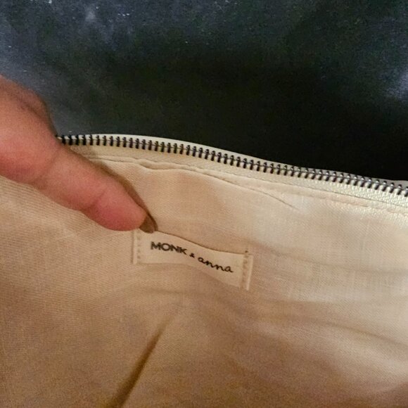 Monk & Anna ivory shoulder bag - Picture 7 of 7